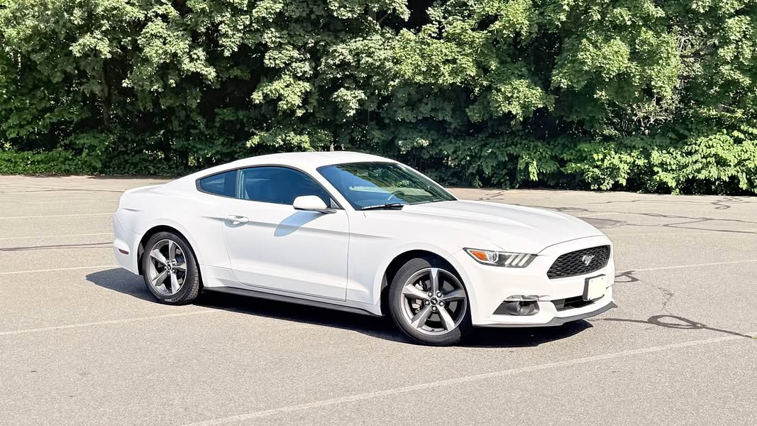 2015 Ford Mustang - V6 Coupe 2D