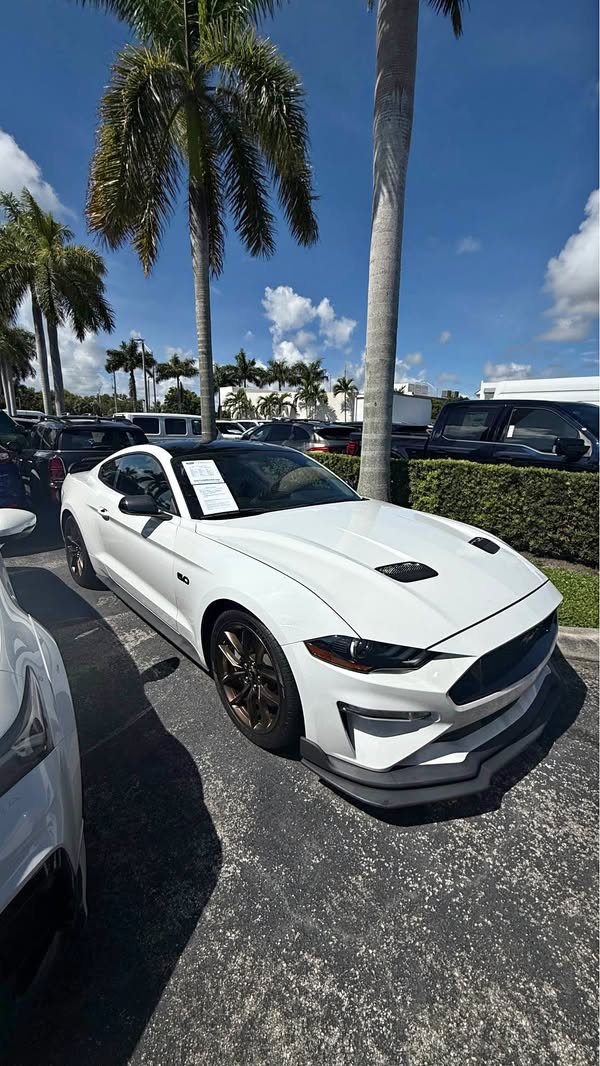 2020 Ford Mustang - Gt Premium