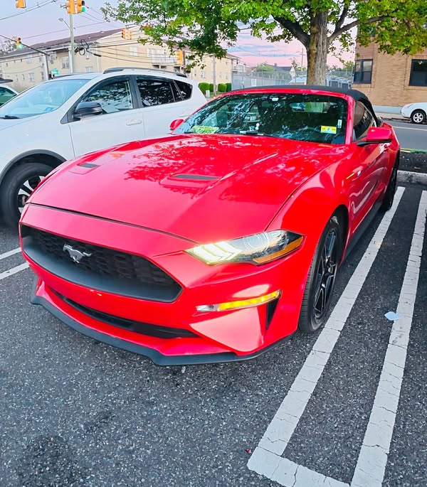 2018 Ford Mustang - 2.3 turbo