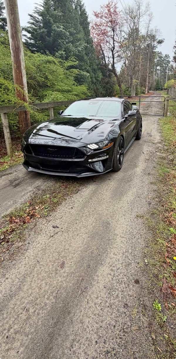 2022 Ford Mustang - GT
