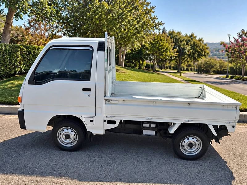 1996 Subaru Sambar