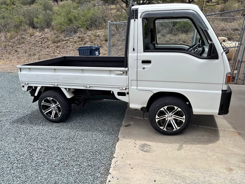 1996 Subaru Sambar Cool little knock around truck. \ud83d\udefb