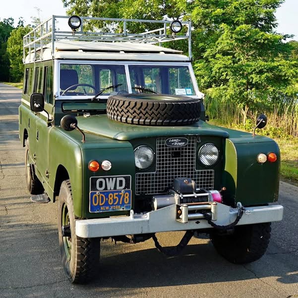 1968 Land Rover 109 series iia