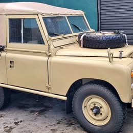 1971 Land Rover santana series 2a
