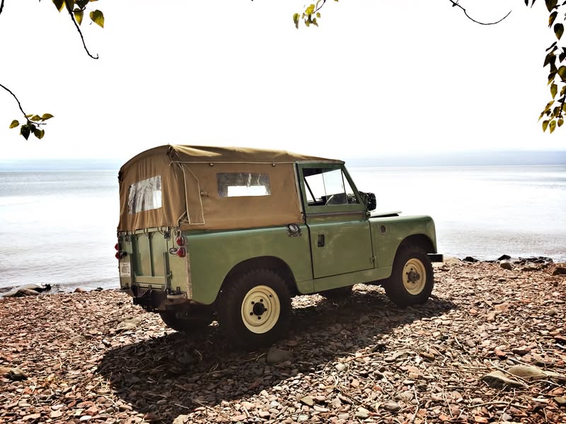 1968 Land Rover series iia