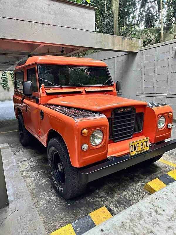 1982 Land Rover series iii santana 90