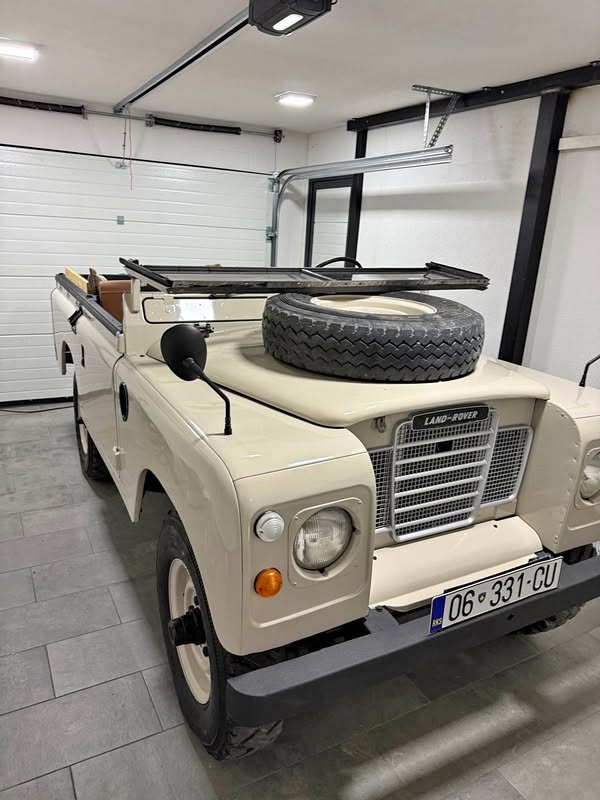 1976 Land Rover series iii - 88