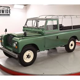 1985 Land Rover Series III Santana