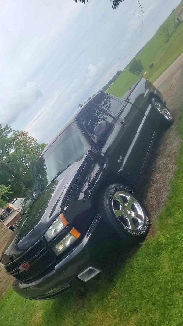 2003 Chevrolet Silverado 1500 Extended Cab - SS Pickup 4D 6 1\/2 ft