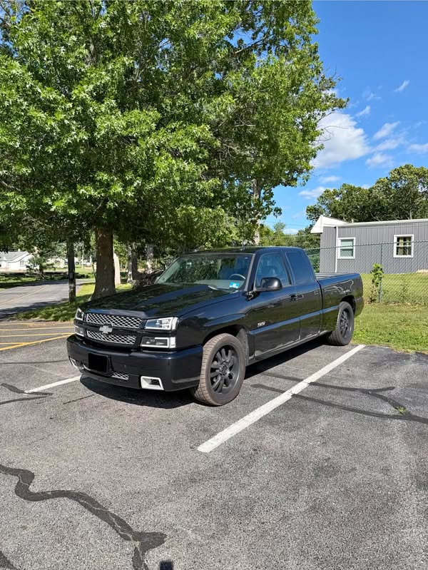 2004 Chevrolet Silverado 1500 Extended Cab - SS Pickup 4D 6 1\/2 ft