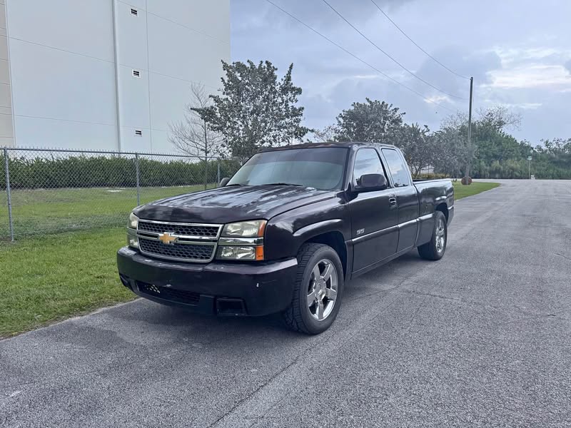 2006 Chevrolet Silverado 1500 Extended Cab - SS Pickup 4D 6 1\/2 ft
