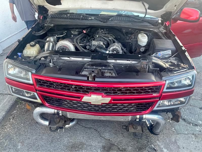 2004 Chevrolet Silverado 1500 Extended Cab - SS Pickup 4D 6 1\/2 ft