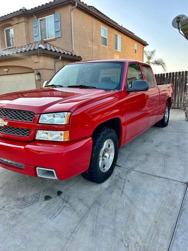 2004 Chevrolet silverado ss super sport 6.0