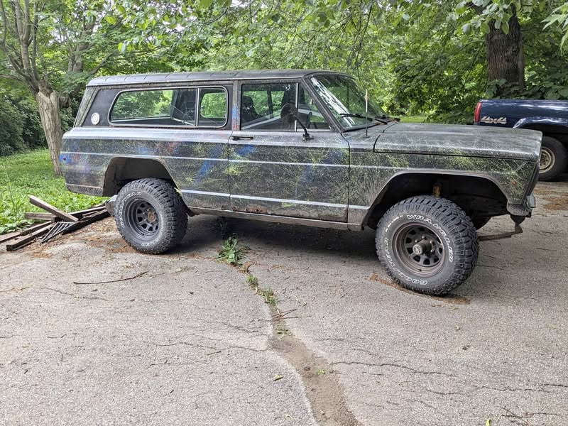 1975 Jeep Cherokee - Sport 2D