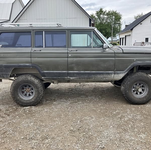 1983 Jeep cherokee wagoneer