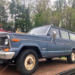1981 Jeep wagoneer 258\/4 speed manual very original, runs great