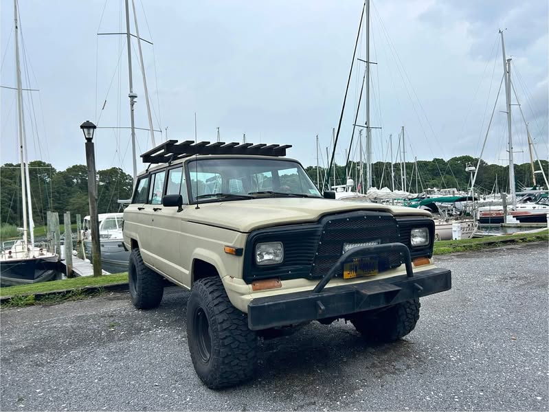 1983 Jeep Wagoneer