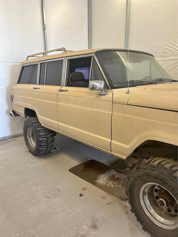 1983 Jeep wagoneer limited