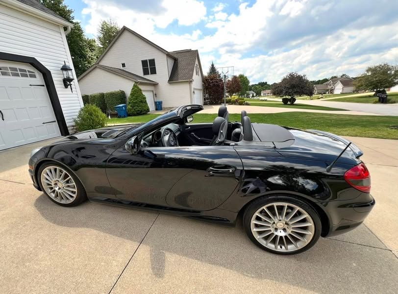 2011 Mercedes-Benz SLK-Class