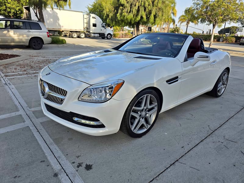 2016 Mercedes-Benz SLK-Class SLK 300 Roadster 2D