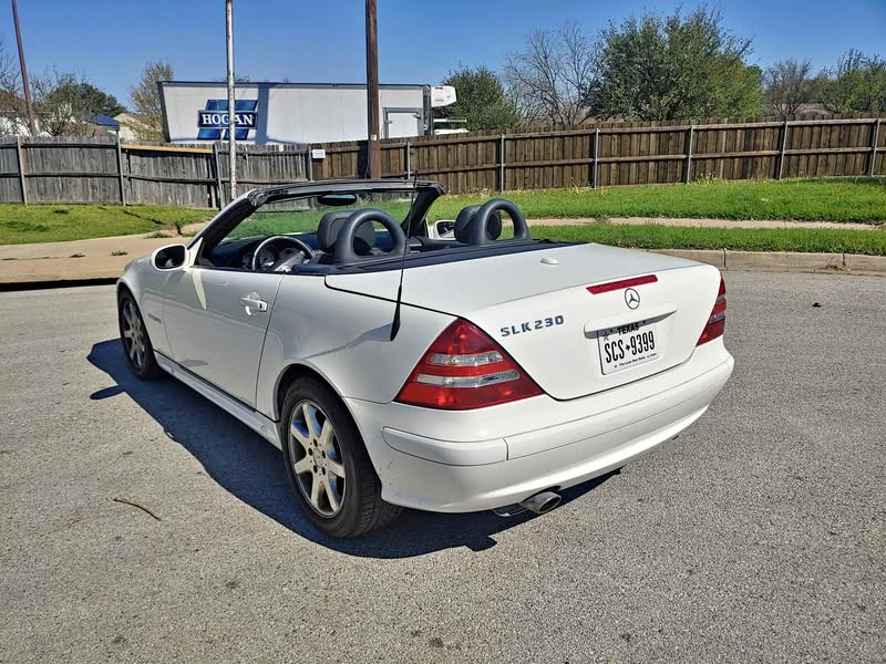 2004 Mercedes-Benz SLK-Class - SLK 230 Roadster 2D