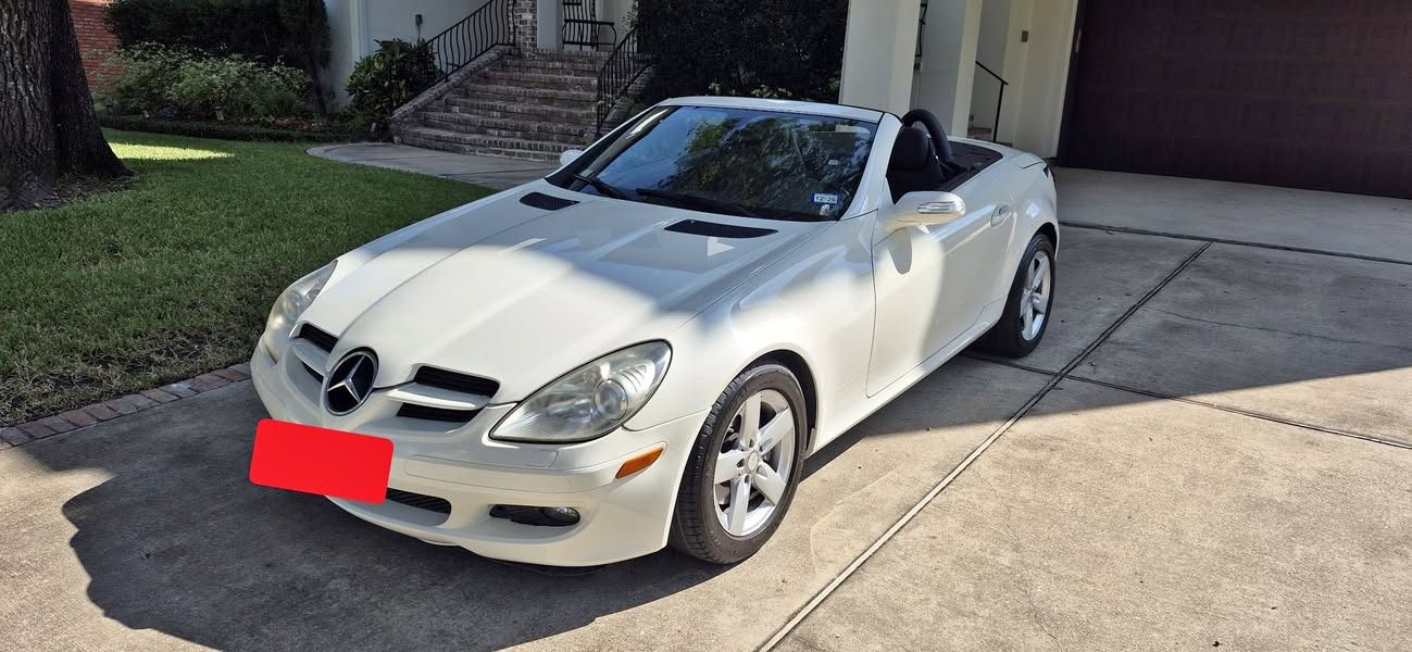 2008 Mercedes-Benz SLK CONVERTIBLE, LIKE NEW, 69K MILES, CLEAN TITLE