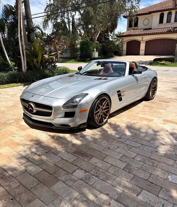 2012 Mercedes-Benz SLS-Class - SLS AMG GT Coupe 2D