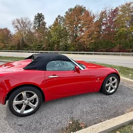 2007 Convertible Pontiac Solstice 5 speed