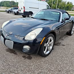2006 Pontiac Solstice - Convertible 2D