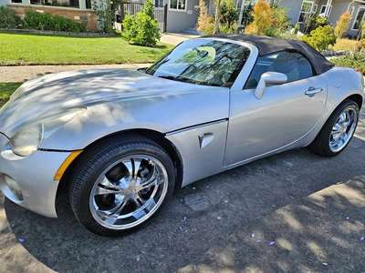 2007 Pontiac Solstice - Convertible 2D