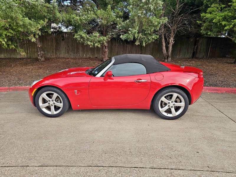 2008 Pontiac Solstice - Convertible 2D