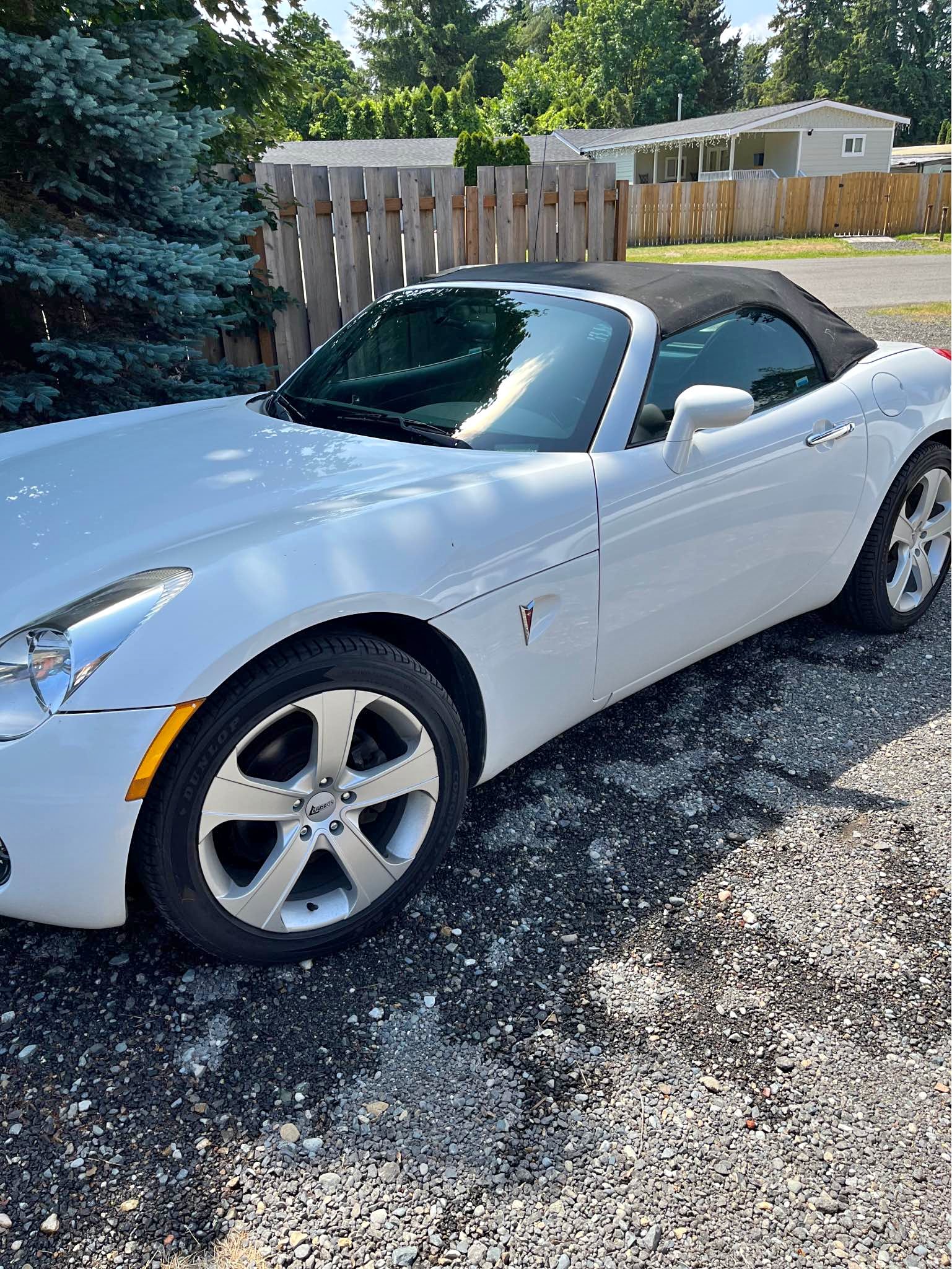 2006 Pontiac Solstice - Convertible 2D