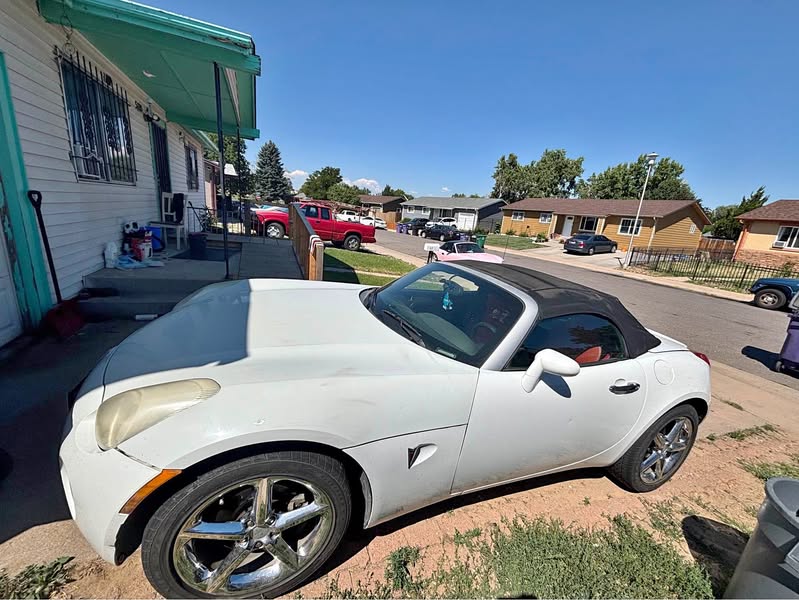 2008 Pontiac Solstice - Convertible 2D