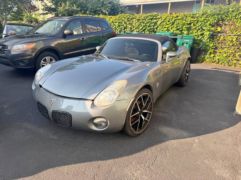 2009 Pontiac Solstice - Convertible 2D