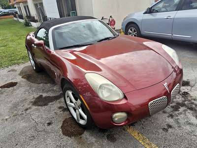 2009 Pontiac Solstice - Convertible 2D