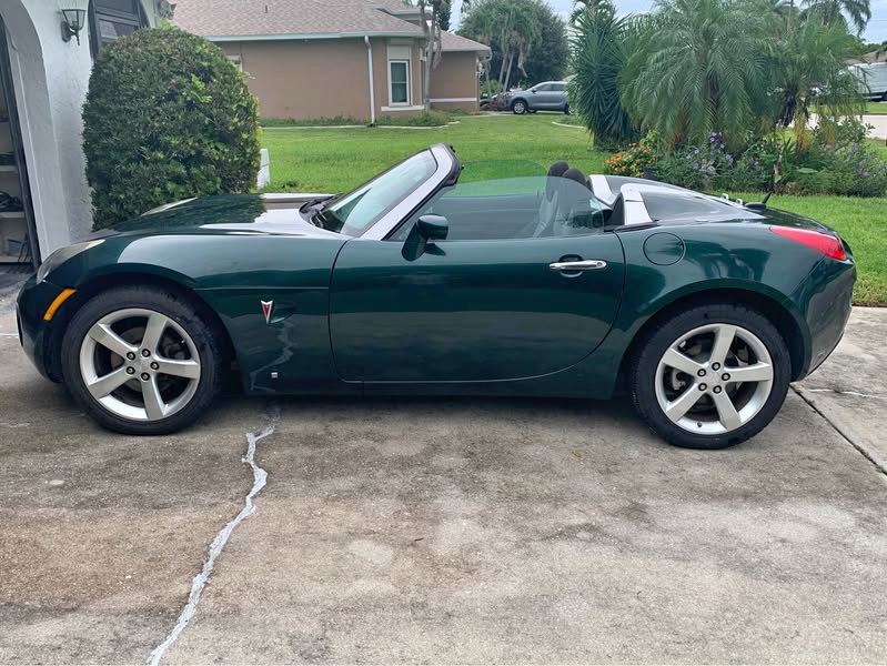 2008 Pontiac Solstice - Convertible 2D