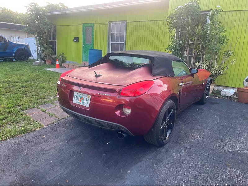 2009 Pontiac Solstice - Convertible 2D