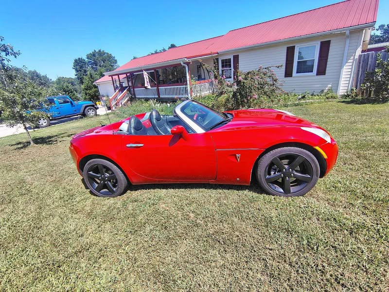 2008 Pontiac Solstice - Convertible 2D