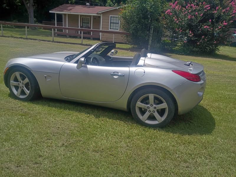 2008 Pontiac Solstice - Convertible 2D
