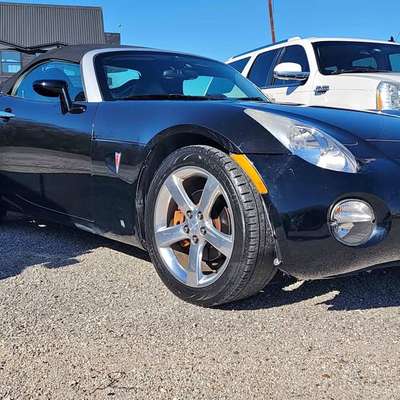 2006 Pontiac Solstice - Convertible 2D