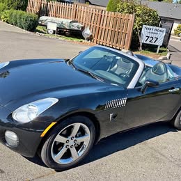 2008 Pontiac Solstice \u2022 Convertible 2D