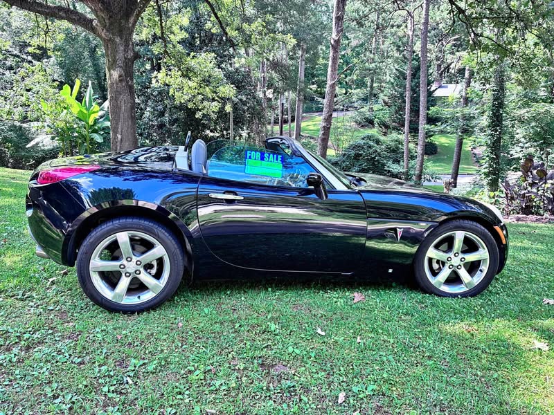 2007 Pontiac Solstice - Convertible 2D