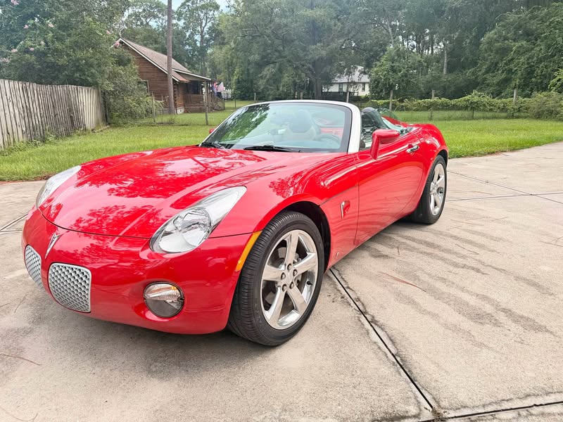2007 Pontiac Solstice - Convertible 2D