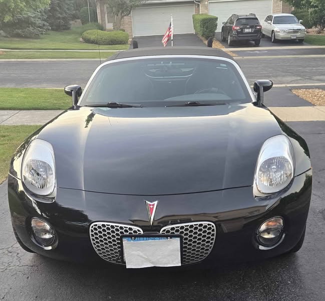 2006 Pontiac Solstice - Convertible 2D