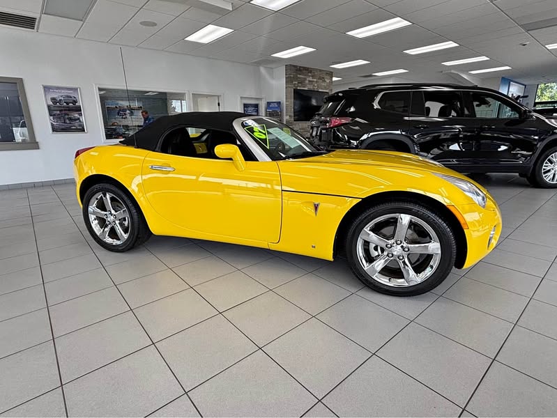 2007 Pontiac Solstice - Convertible 2D
