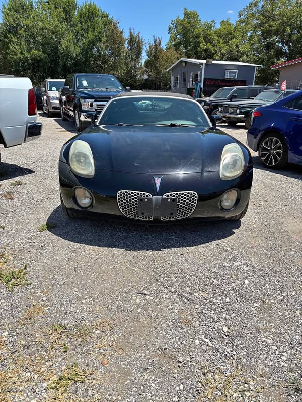 2007 Pontiac Solstice - Convertible 2D
