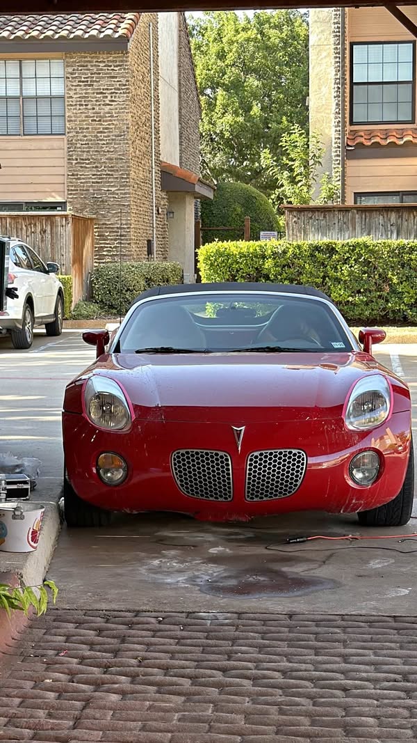 2007 Pontiac Solstice - Convertible 2D