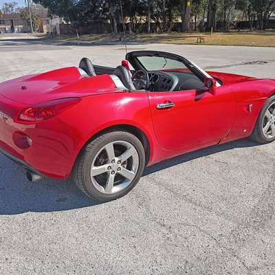 2007 Pontiac Solstice - Convertible 2D