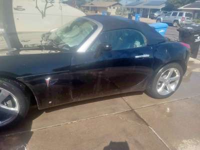 2006 Pontiac Solstice - Convertible 2D