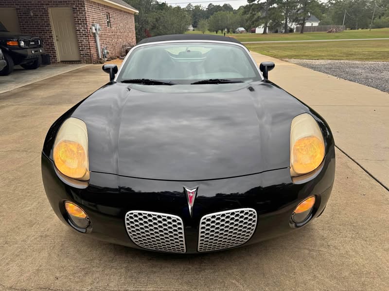 2006 Pontiac Solstice - Convertible 2D